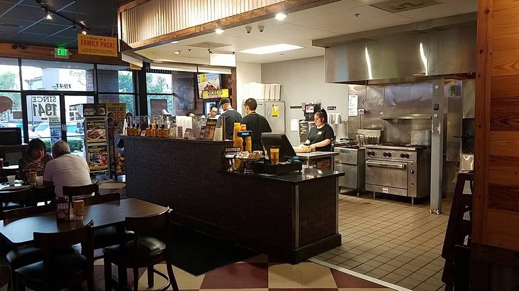Dickeys Barbecue Pit | restaurant | 1941 W Malvern Ave, Fullerton, CA 92835, USA | 7144514620 OR +1 714-451-4620