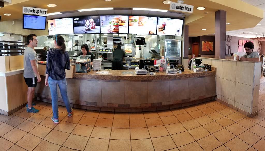 McDonalds | cafe | 3901 Cattlemen Rd, Sarasota, FL 34233, USA | 9413782511 OR +1 941-378-2511