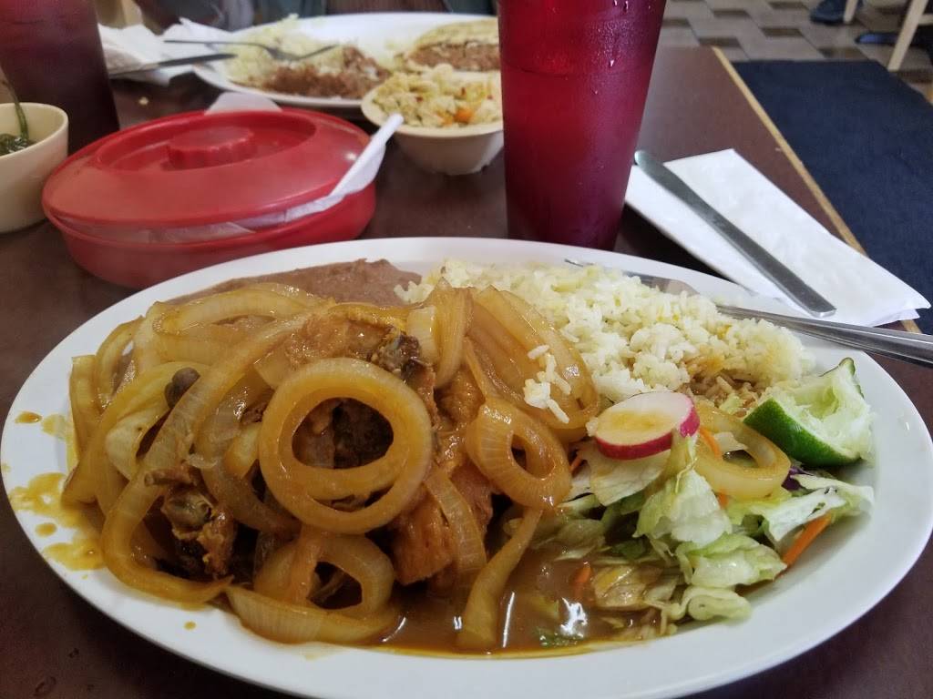 Reinas | restaurant | 5479 Mission St, San Francisco, CA 94112, USA | 4155857694 OR +1 415-585-7694