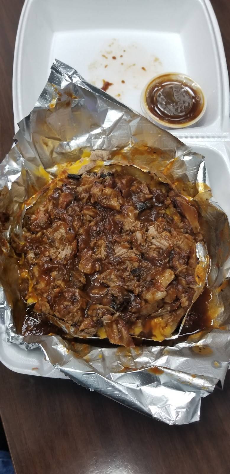 Odoms Bar-B-Que | restaurant | 1971 Singleton Blvd, Dallas, TX 75212, USA | 2146313538 OR +1 214-631-3538