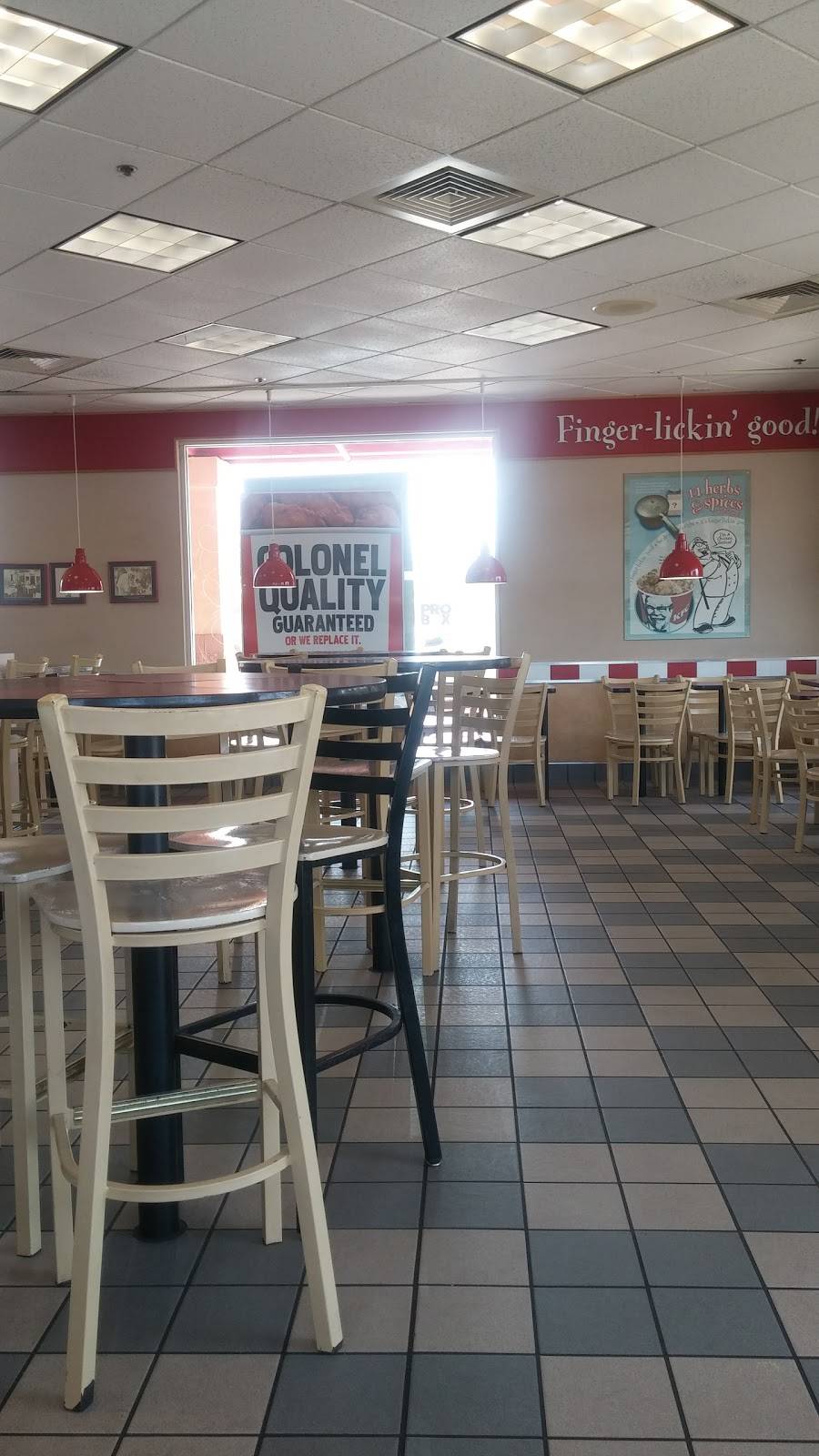 KFC | restaurant | 117 S Val Vista Dr, Gilbert, AZ 85296, USA | 4807392924 OR +1 480-739-2924