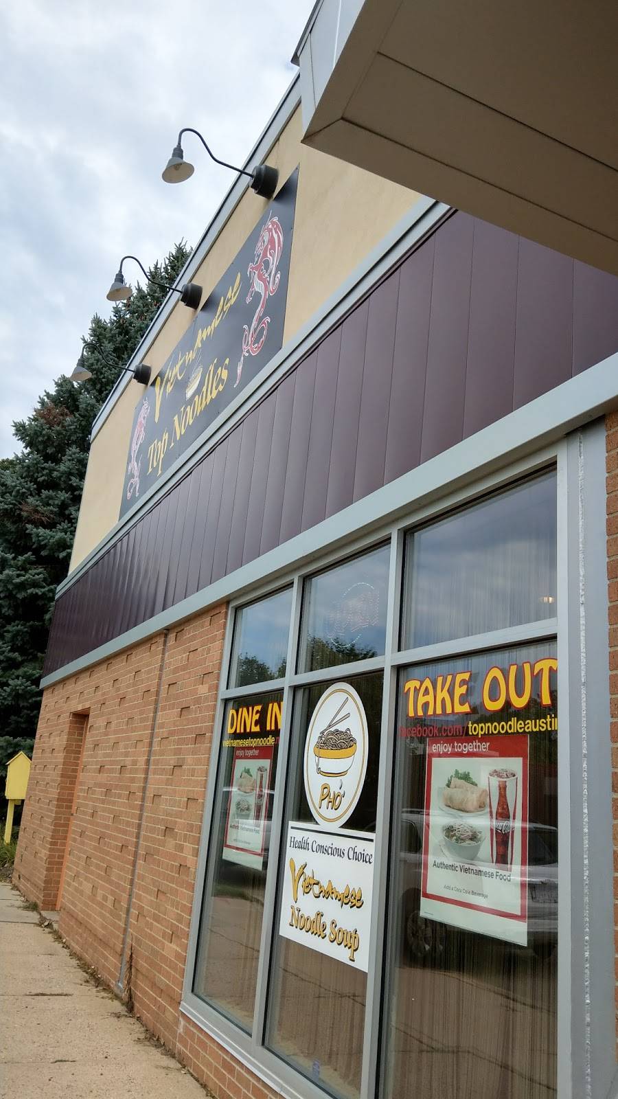 Vietnamese Top Noodles | restaurant | 501 1st St NW, Austin, MN 55912, USA | 5073962144 OR +1 507-396-2144