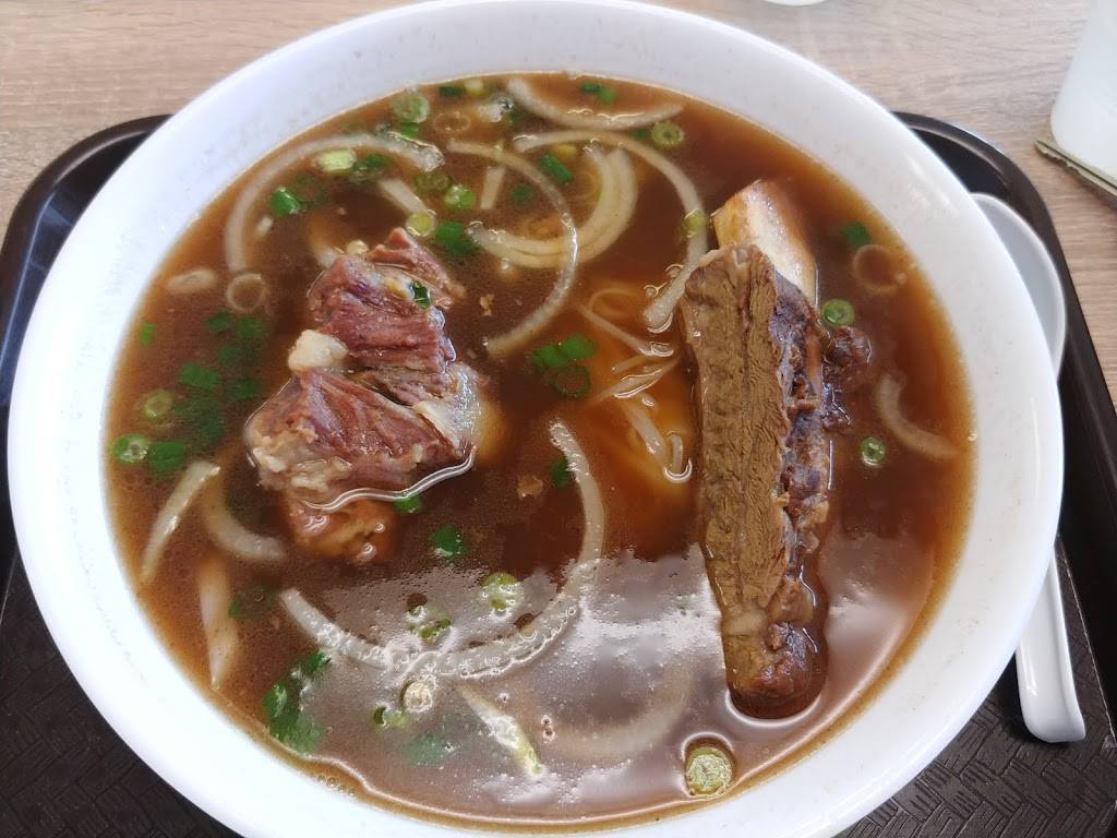 Mamas Noodle Bar | restaurant | 248 Wisconsin St, Oshkosh, WI 54901, USA | 9206636378 OR +1 920-663-6378