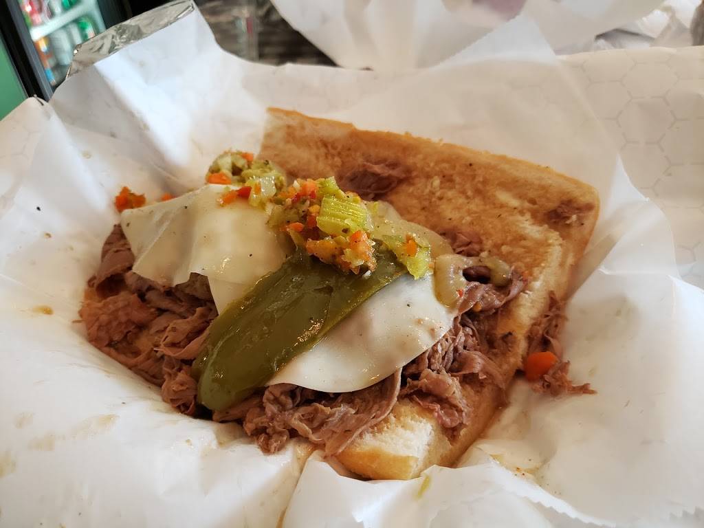 Vinnies Italian Beef & Gyros | restaurant | 3208 Ivanhoe Ave, St. Louis, MO 63139, USA | 3146447007 OR +1 314-644-7007