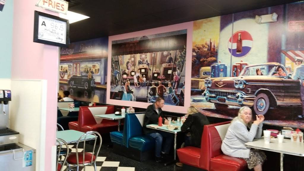 Hwy 55 Burgers Shakes & Fries | restaurant | 601 Hampton Pointe, Hillsborough, NC 27278, USA | 9197323734 OR +1 919-732-3734