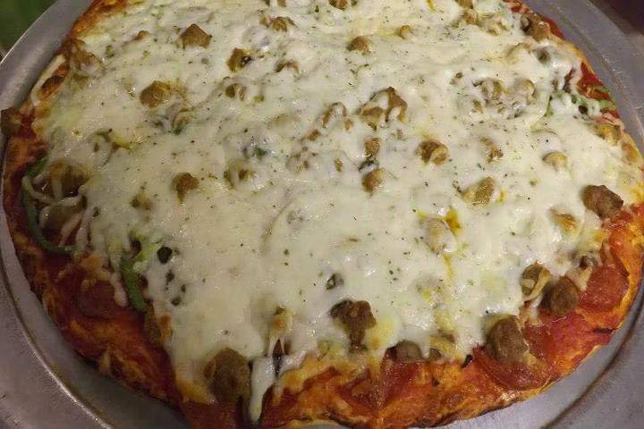 Dicks Pizza Palace | meal delivery | 100 E Rogers St, Portland, IN 47371, USA | 2607264010 OR +1 260-726-4010