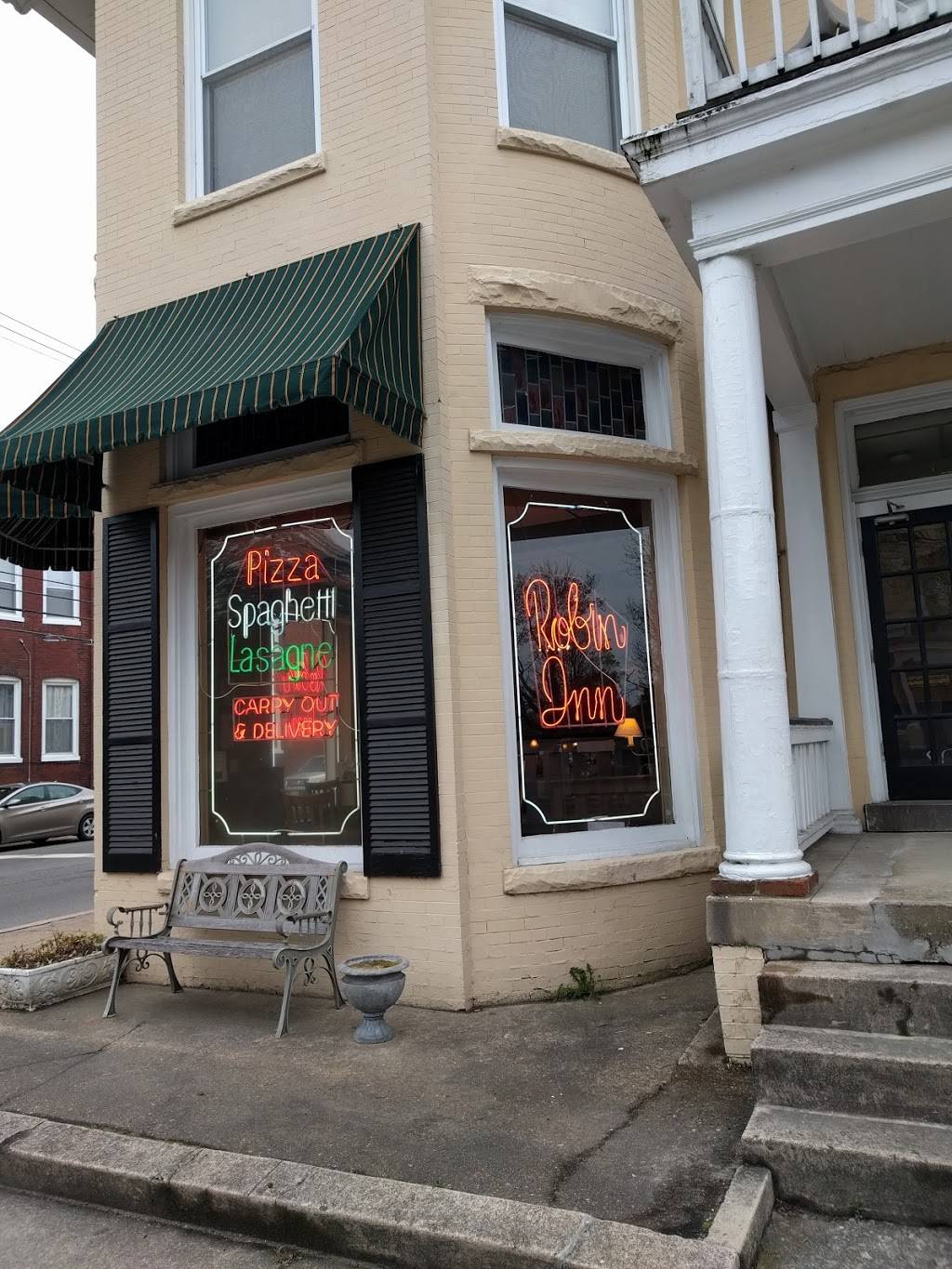 Robin Inn | restaurant | 2601 Park Ave, Richmond, VA 23220, USA | 8043530298 OR +1 804-353-0298