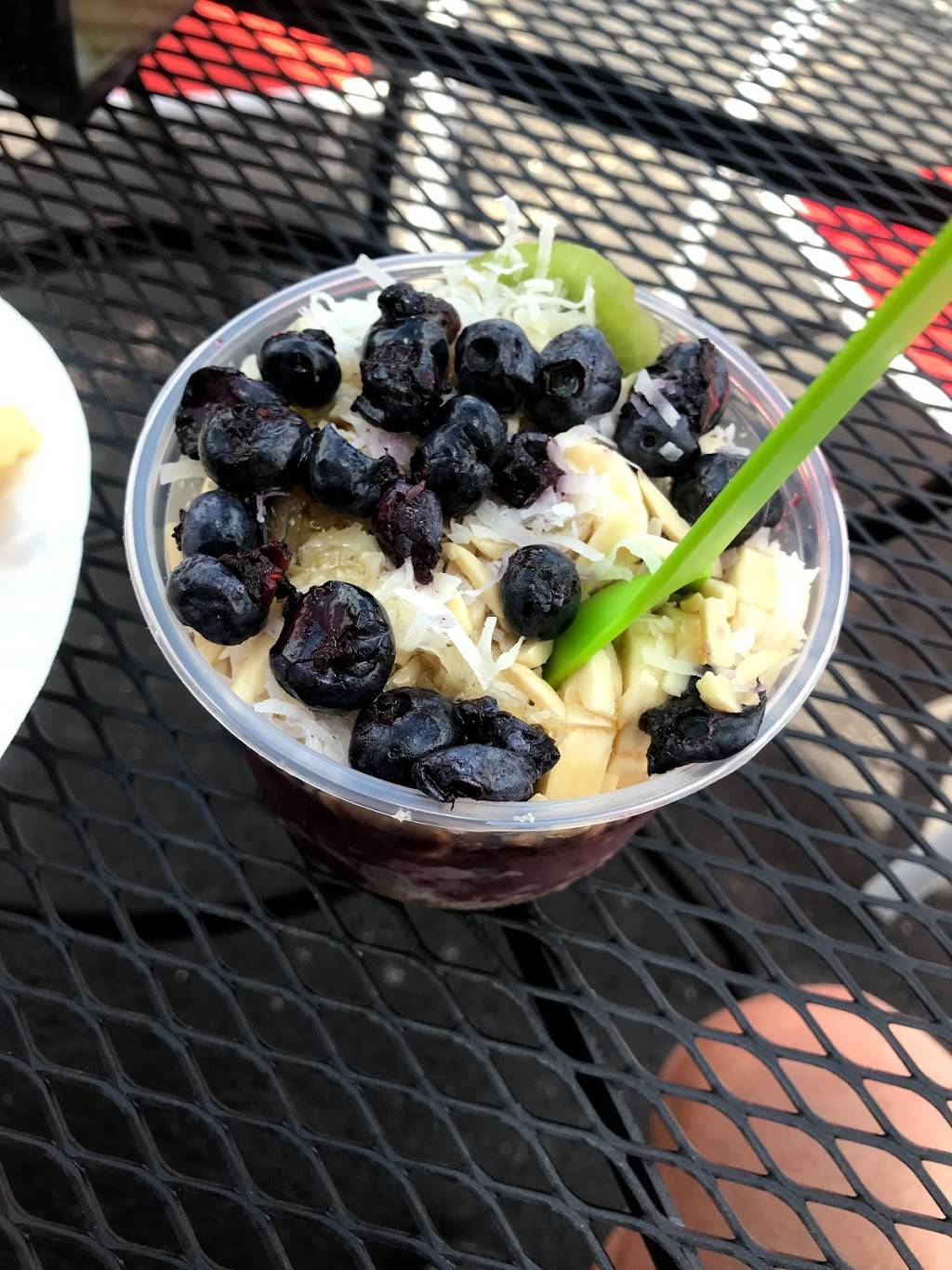 The Spot | restaurant | 918 E Jericho Turnpike, Huntington Station, NY 11746, USA | 6314237768 OR +1 631-423-7768