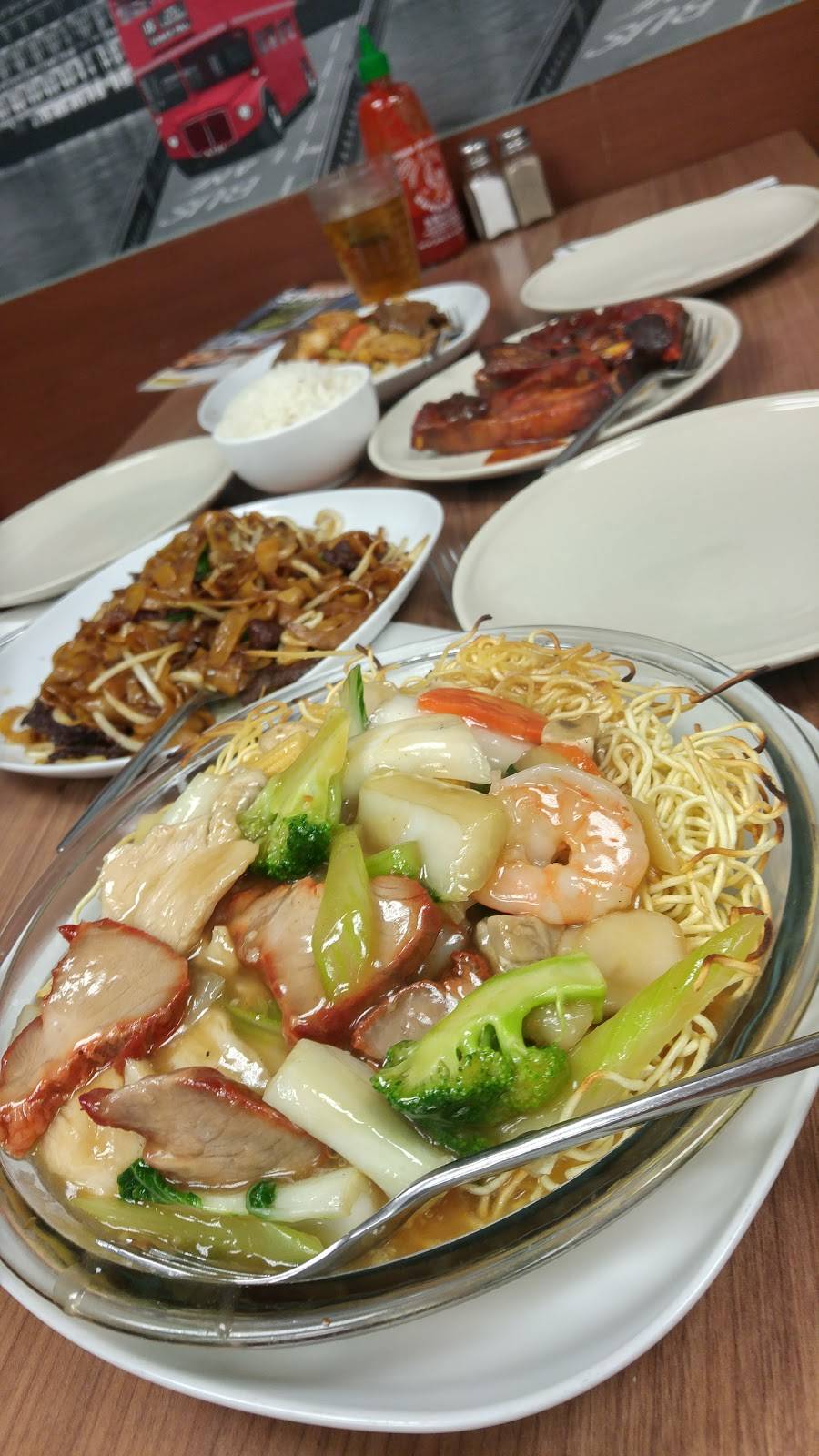 Chopsticks Chinese & Thai Food | restaurant | 300 Holland St W, Bradford, ON L3Z 1H9, Canada | 9057757272 OR +1 905-775-7272
