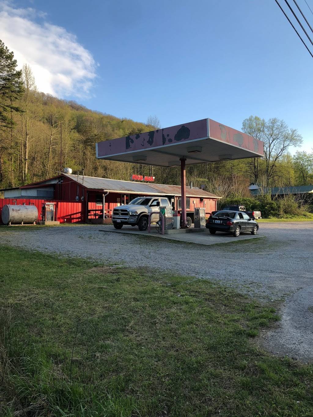 92 Gas N’ Grill | restaurant | 8117, 9351 KY-92, Pineville, KY 40977, USA | 6066542224 OR +1 606-654-2224