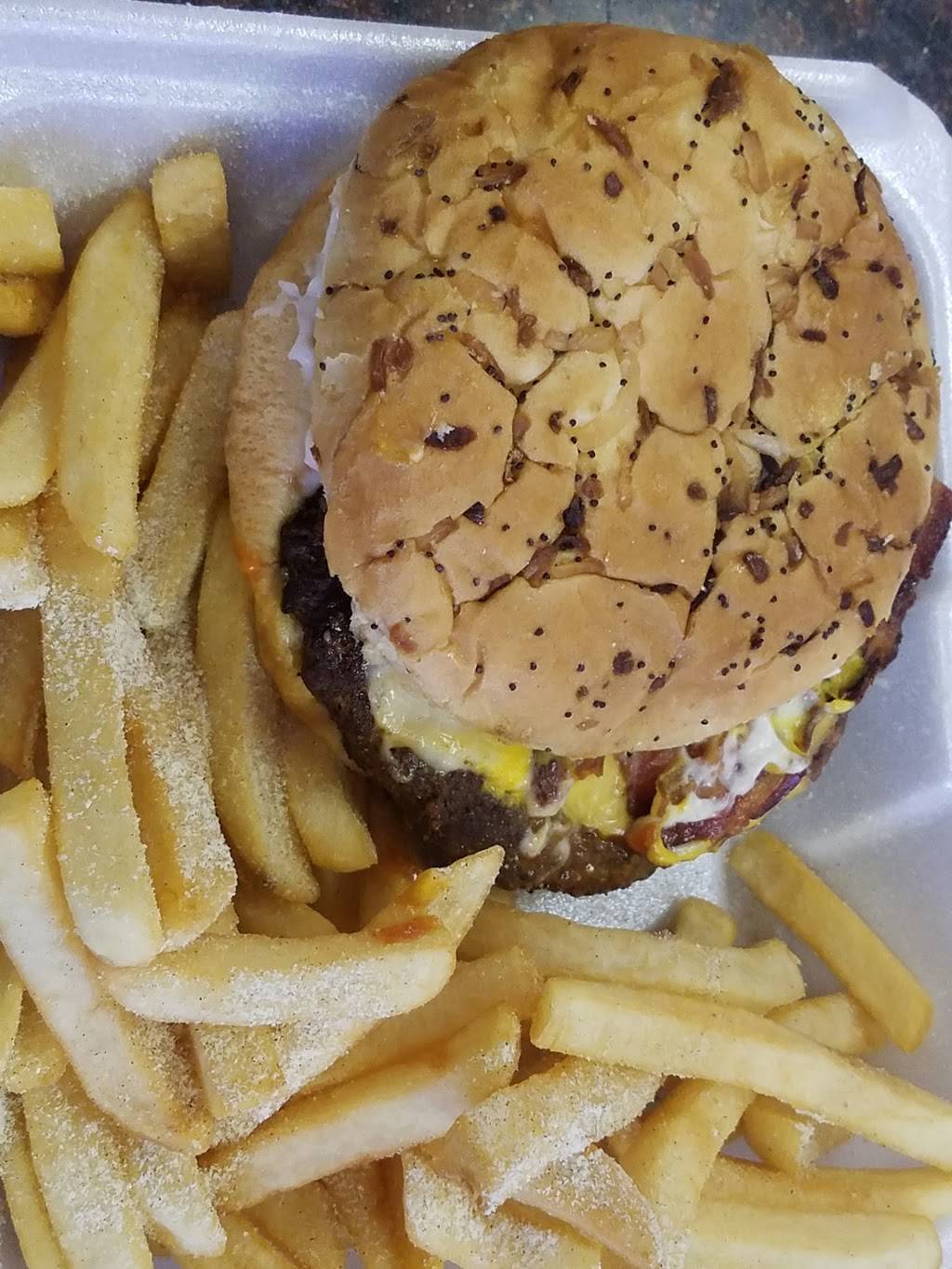 R & D One Stop Meals | restaurant | 11811 Seven Mile E, Detroit, MI 48205, USA | 3133559523 OR +1 313-355-9523