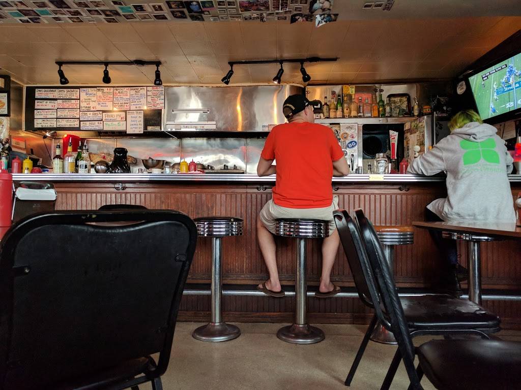 Dinos Bar | restaurant | 411 Gallatin Ave, Nashville, TN 37206, USA | 6152263566 OR +1 615-226-3566