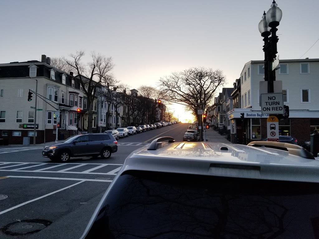 Starbucks | cafe | 749 E Broadway, South Boston, MA 02127, USA | 8573375110 OR +1 857-337-5110