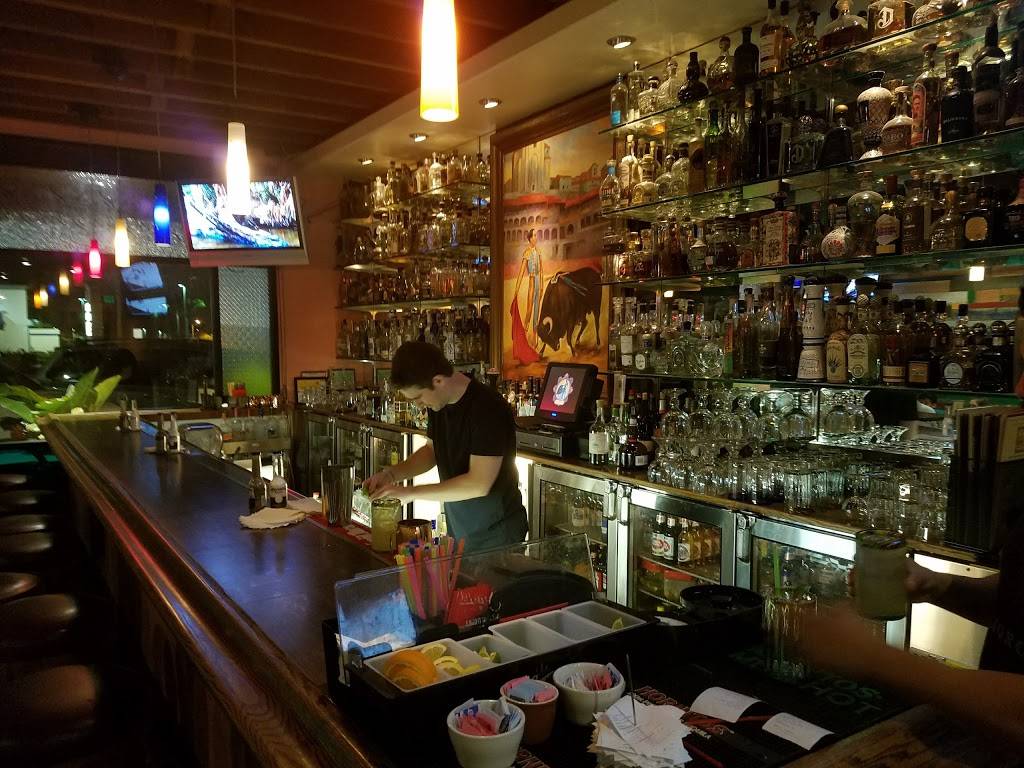 El Matador | restaurant | 1768 Newport Blvd, Costa Mesa, CA 92627, USA | 9496450324 OR +1 949-645-0324