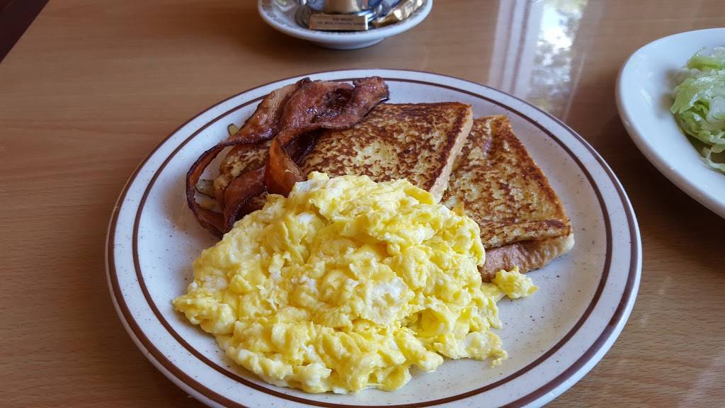 Patricias Restaurant | restaurant | 18 Whalley Ave, New Haven, CT 06511, USA | 2037874500 OR +1 203-787-4500