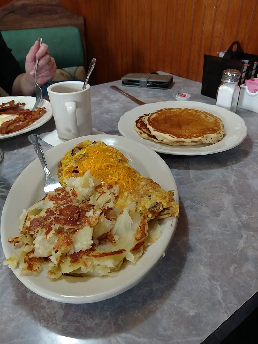 Nicks Hi Ho Cafe | restaurant | 3134 N Cicero Ave, Chicago, IL 60641, USA | 7735456015 OR +1 773-545-6015