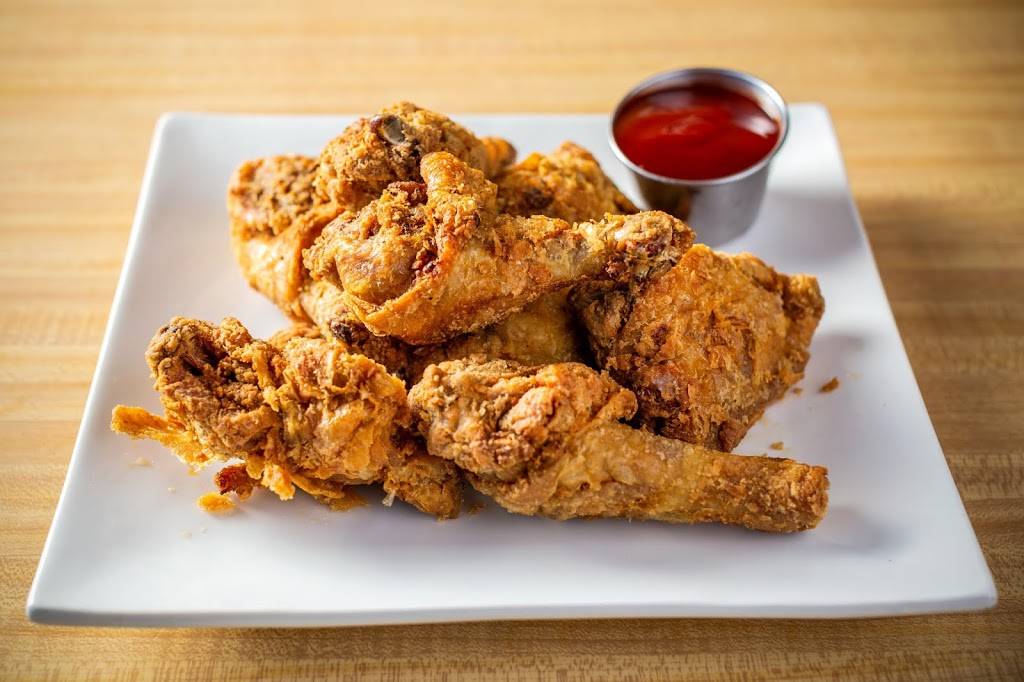 Isla Pilipina Restaurant | restaurant | 2501 W Lawrence Ave, Chicago, IL 60625, USA | 7732712988 OR +1 773-271-2988