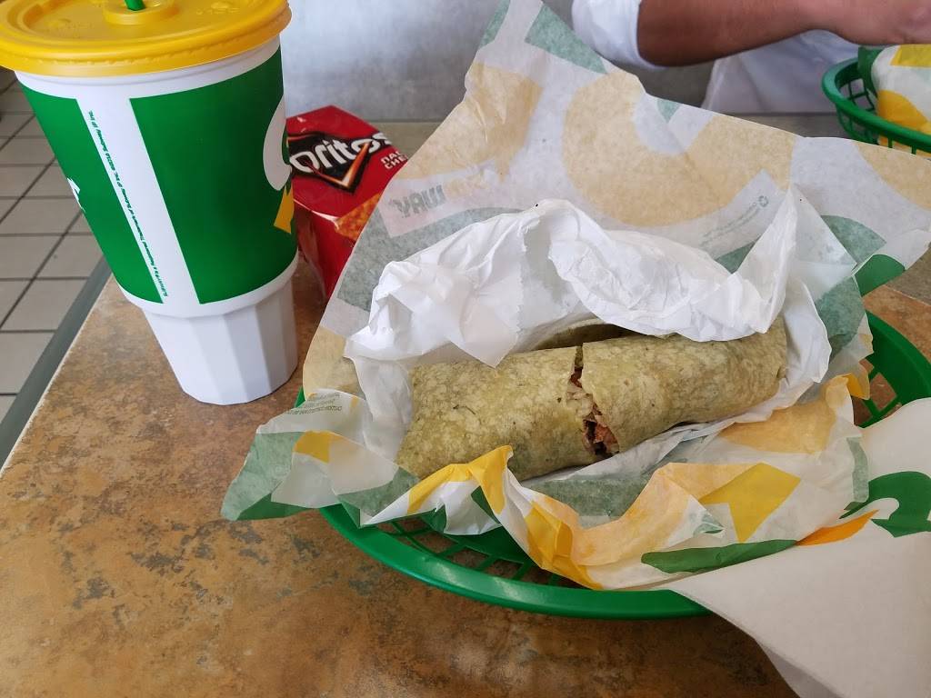 Subway | restaurant | 6031 N Figarden Dr, Fresno, CA 93722, USA | 5592763506 OR +1 559-276-3506