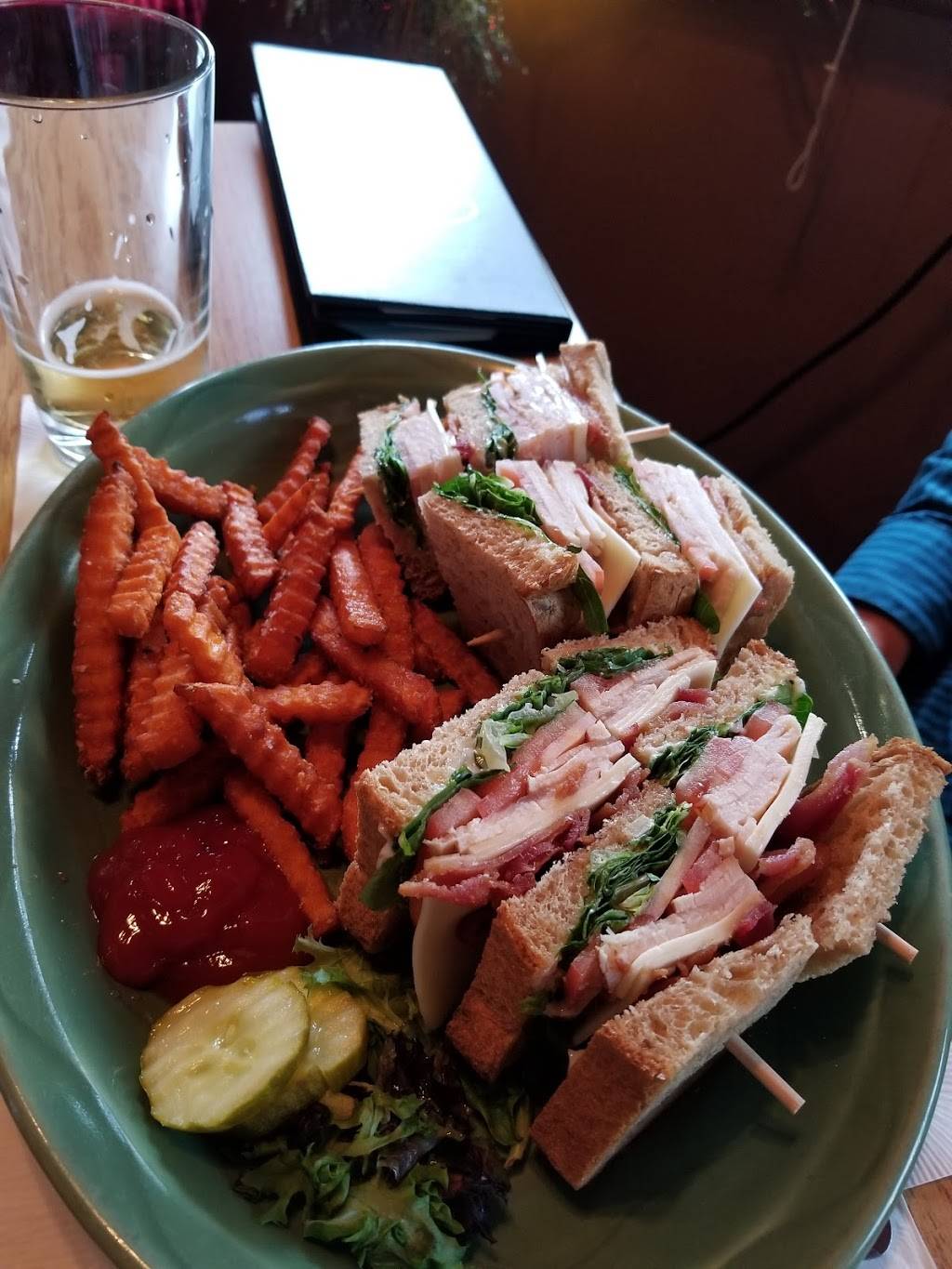 Smilers Grill & Bar | restaurant | Dickson City, PA 18519, USA | 5703830041 OR +1 570-383-0041