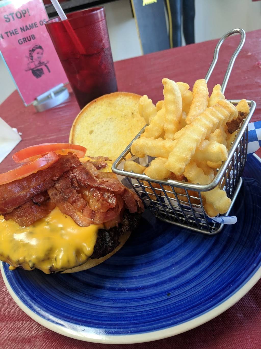 Flashbacks Diner | restaurant | 13856 S Sunland Gin Rd, Arizona City, AZ 85123, USA | 5204941250 OR +1 520-494-1250