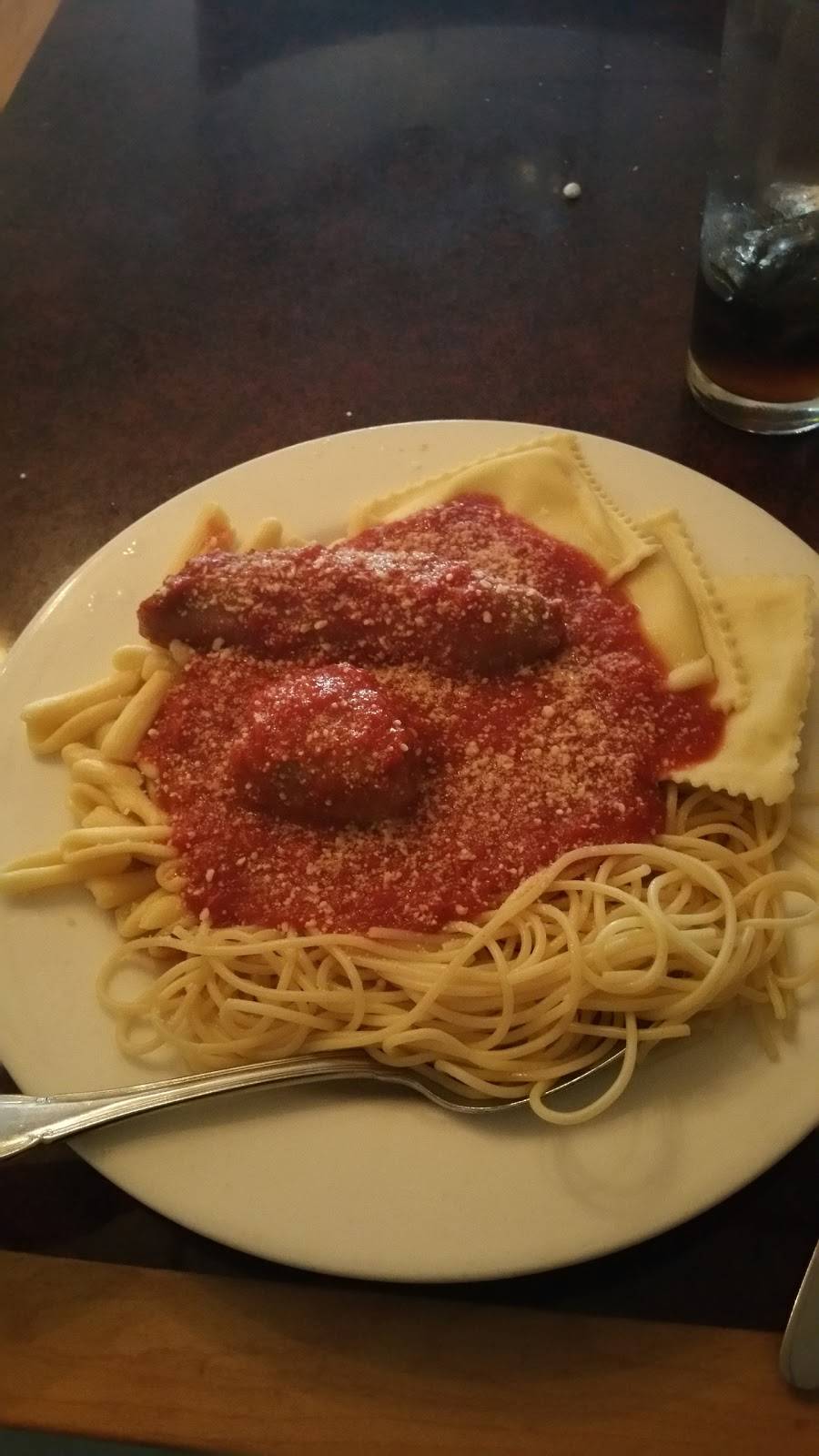 Piros Village Restaurant | restaurant | 1901 New York Ave, Wildwood, NJ 08260, USA | 6097290401 OR +1 609-729-0401