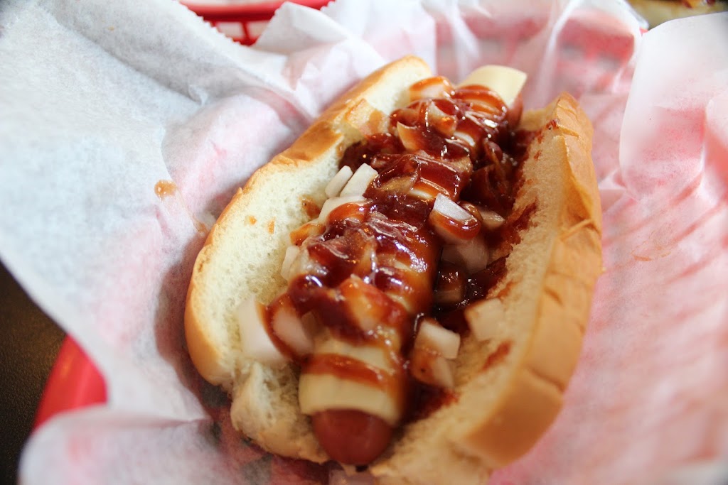 Luckys Roadside Stand | meal takeaway | 5154 Ridge Ave, Philadelphia, PA 19128, USA | 2158425836 OR +1 215-842-5836