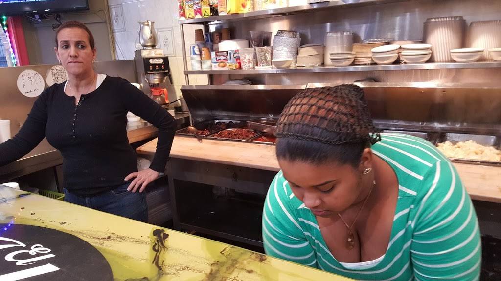 El Jobo | restaurant | 54 E 181st St, Bronx, NY 10453, USA | 7182202525 OR +1 718-220-2525