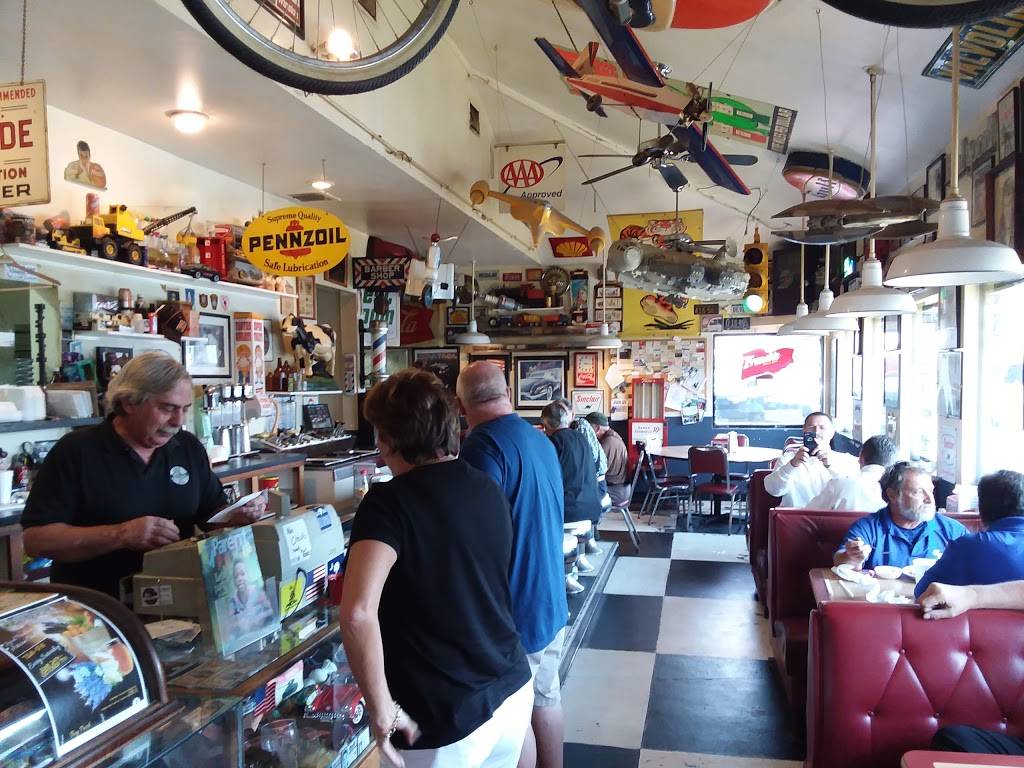 Big Daddys Drive In | restaurant | 11030 Asheville Hwy, Inman, SC 29349, USA | 8644723281 OR +1 864-472-3281