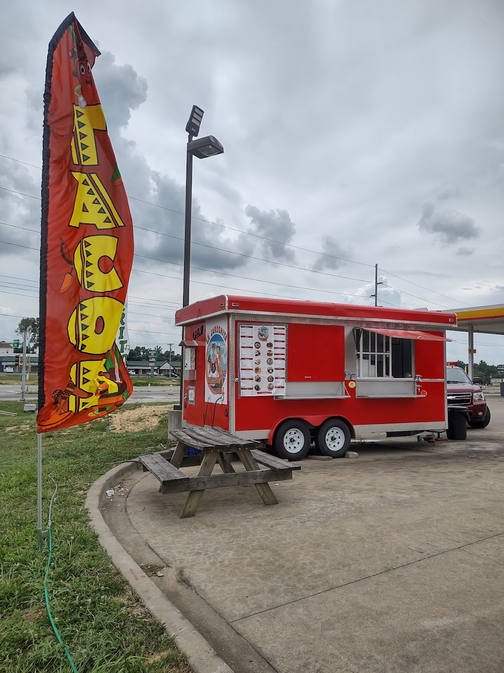 La Jarochita Mexican Grill | restaurant | 2301 Reed Station Pkwy, Carbondale, IL 62901, USA | 6183053611 OR +1 618-305-3611