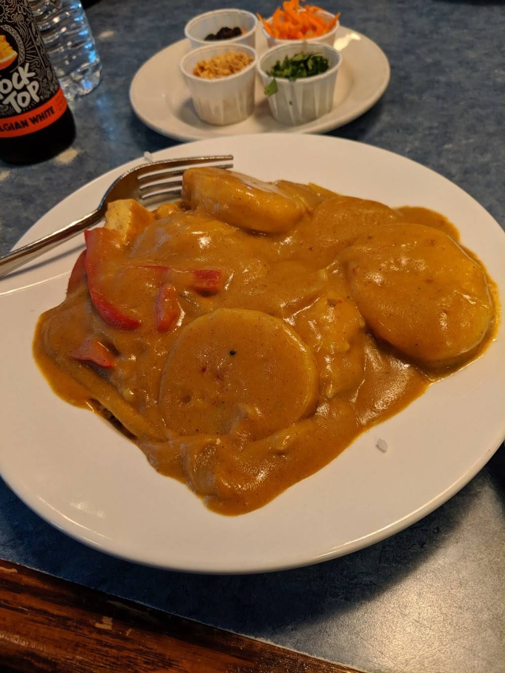 Lucky Buck Cafe | restaurant | 7647 CA-120, Groveland, CA 95321, USA | 2099625181 OR +1 209-962-5181