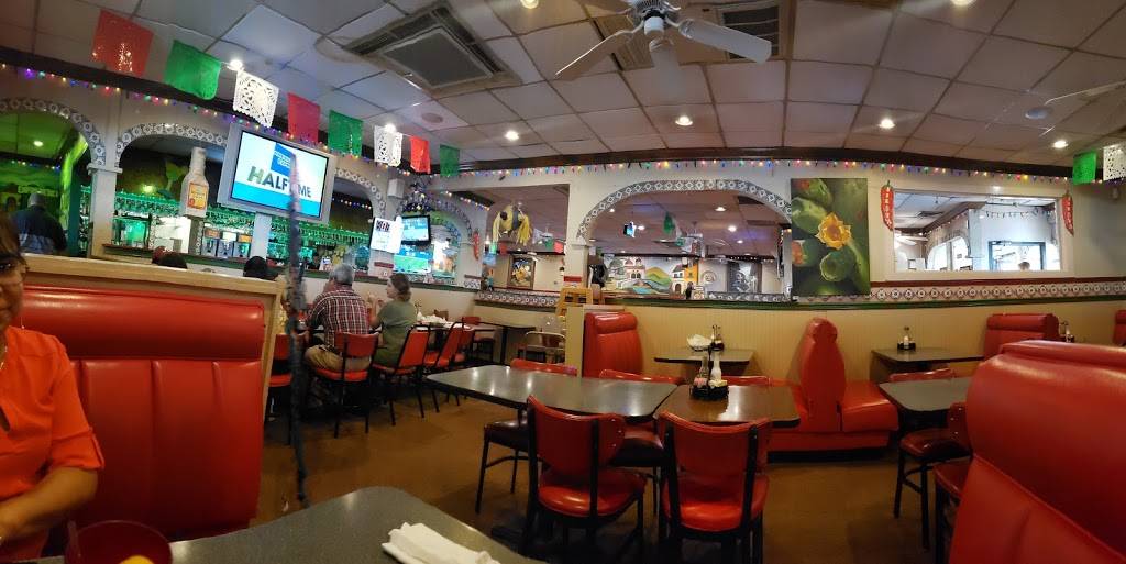 La Fiesta | restaurant | 1941 Hoover Ct #3619, Birmingham, AL 35226, USA | 2059797314 OR +1 205-979-7314