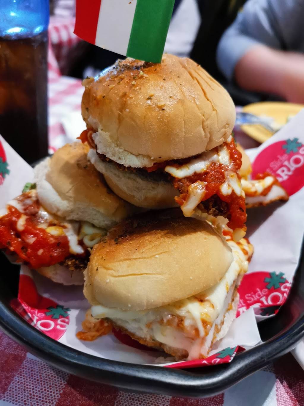 East Side Marios Guelph | restaurant | 370 Stone Rd W, Guelph, ON N1G 4V9, Canada | 5197637861 OR +1 519-763-7861