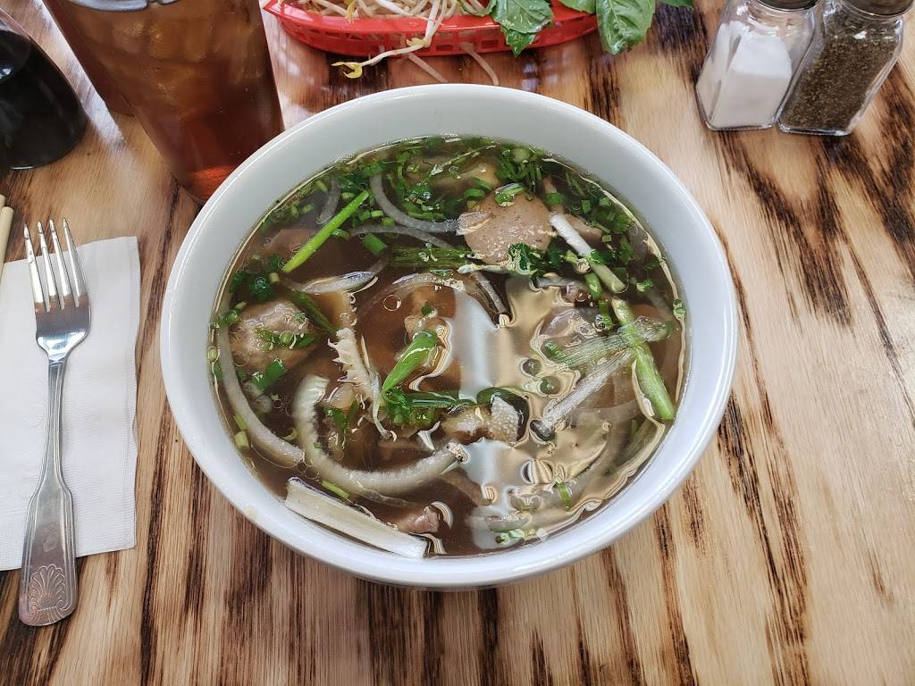 CC Noodle Bar | restaurant | 3035 Lee Hwy, Bristol, VA 24202, USA | 2762852999 OR +1 276-285-2999