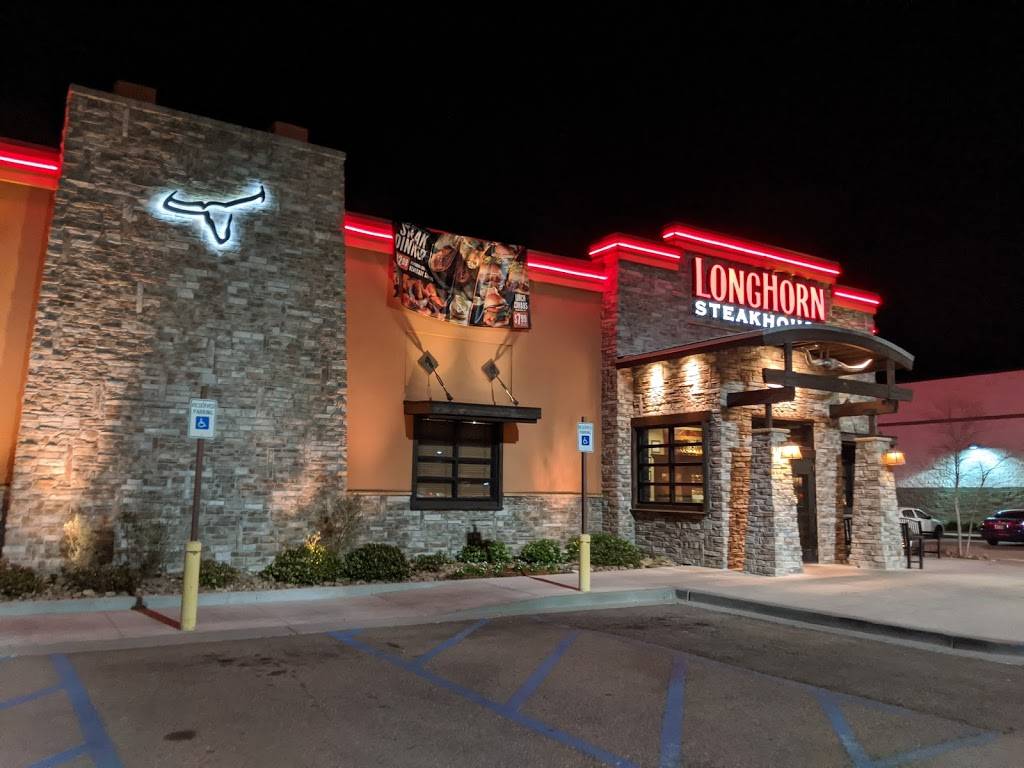 LongHorn Steakhouse | meal takeaway | 196 Town Center Pkwy, Slidell, LA 70458, USA | 9856499390 OR +1 985-649-9390