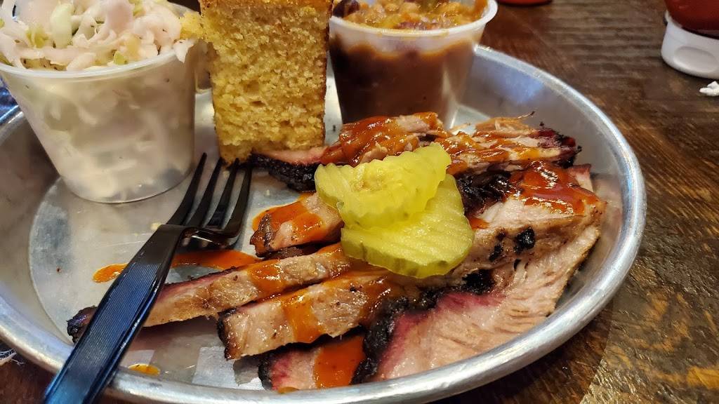 Edleys Bar-B-Que | restaurant | Signal Mill, 205 Manufacturers Rd, Chattanooga, TN 37405, USA | 4234982772 OR +1 423-498-2772