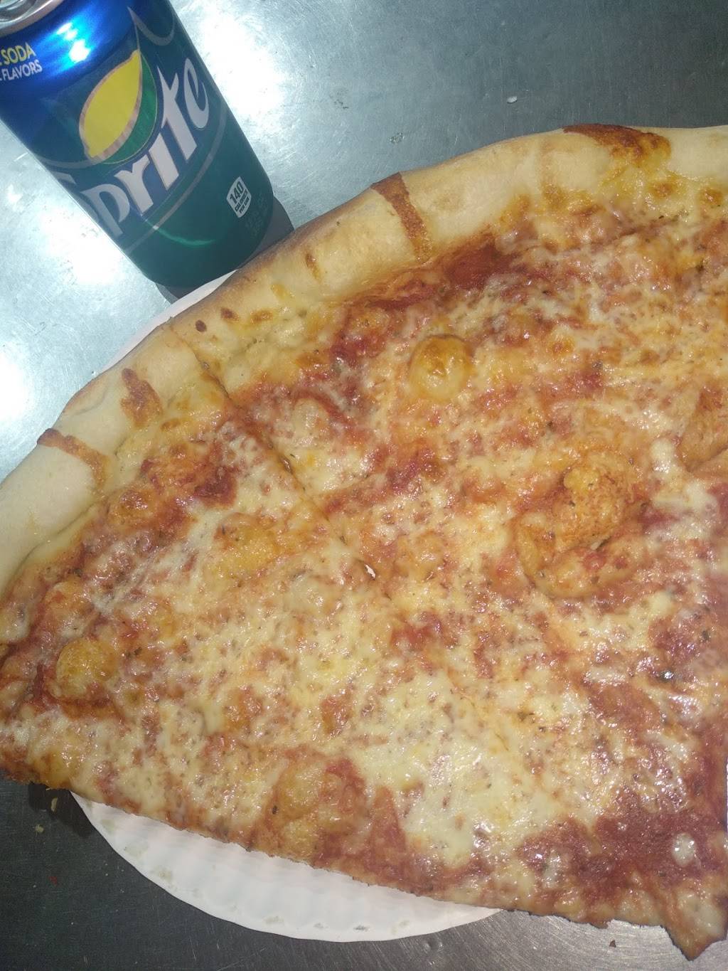 Giannis Pizza & Subs Inc | restaurant | 861 Edgell Rd, Framingham, MA 01701, USA | 5088777697 OR +1 508-877-7697