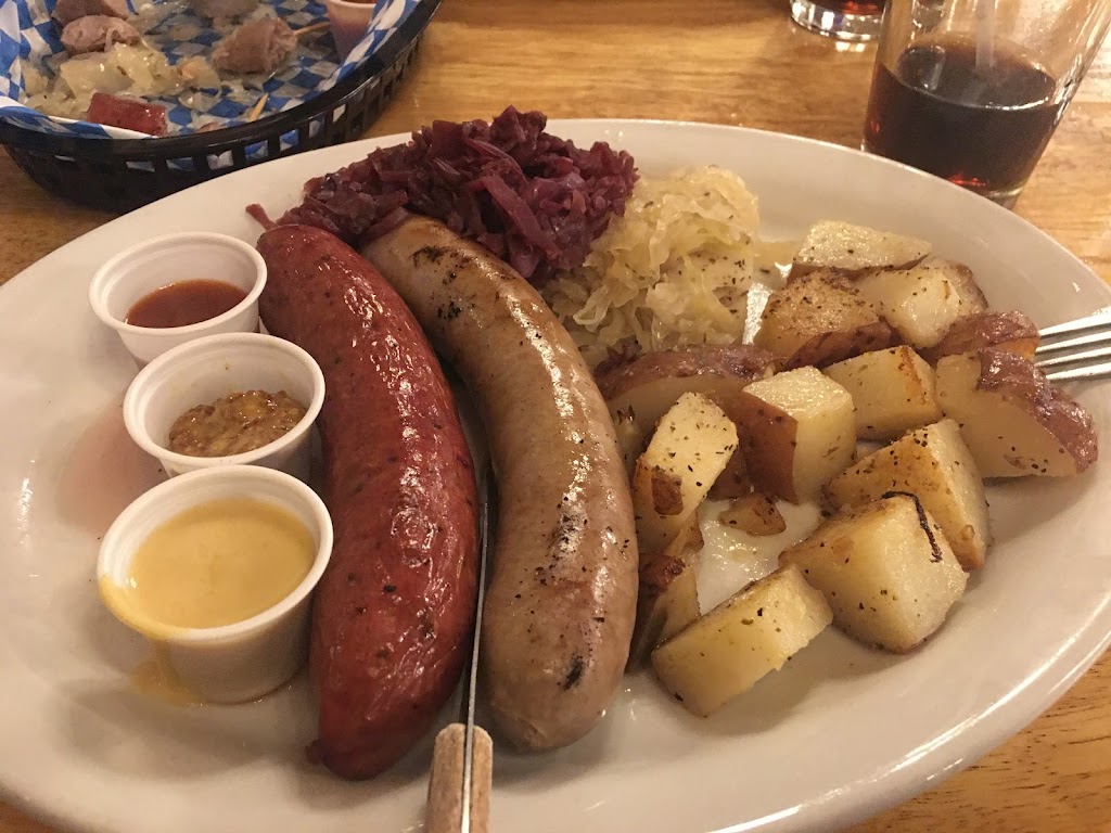 Bären Haus | restaurant | 901 Front St, Leavenworth, WA 98826, USA | 5095484535 OR +1 509-548-4535