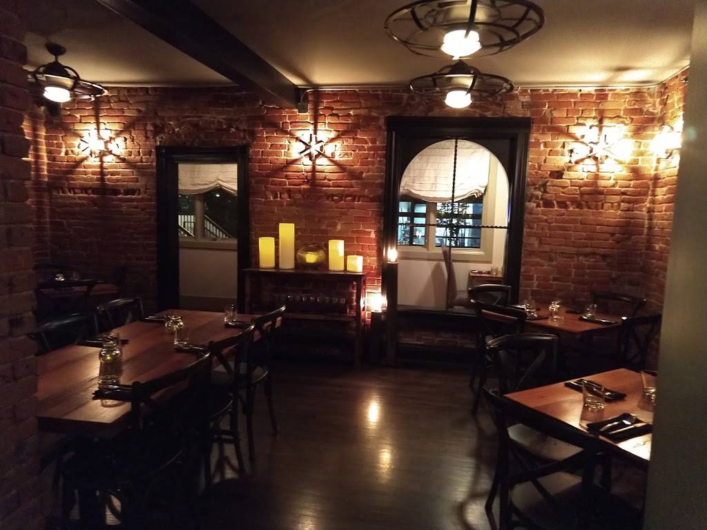 Solitaire Restaurant | restaurant | 3927 W 32nd Ave, Denver, CO 80212, USA | 3034774732 OR +1 303-477-4732