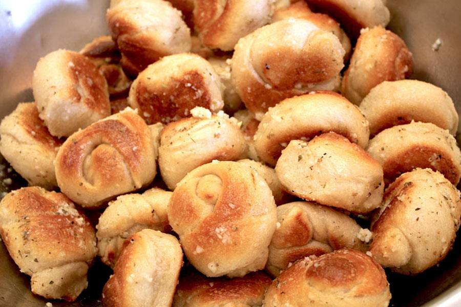 Ginos Pizza of West Babylon | restaurant | 90 NY-109, West Babylon, NY 11704, USA | 6315874150 OR +1 631-587-4150