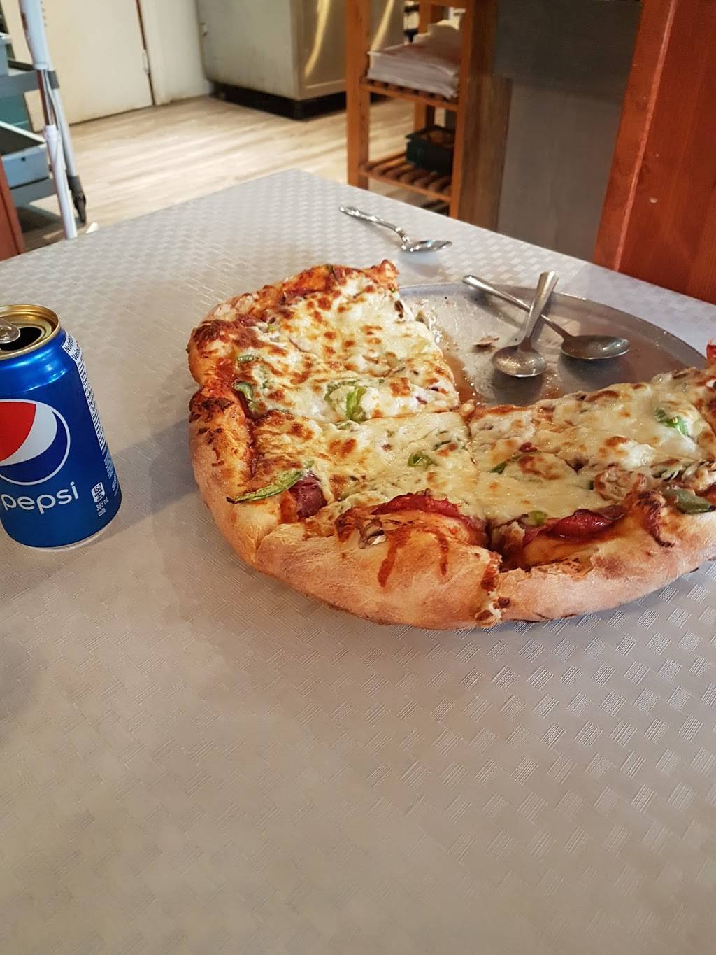 Pizza Giny | restaurant | 1270 Chemin de lÉglise, Saint-Polycarpe, QC J0P 1X0, Canada | 4502653920 OR +1 450-265-3920