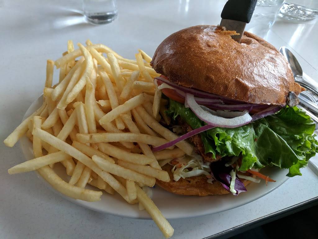 Jax At The Tracks | restaurant | 10144 W River St, Truckee, CA 96161, USA | 5305507450 OR +1 530-550-7450