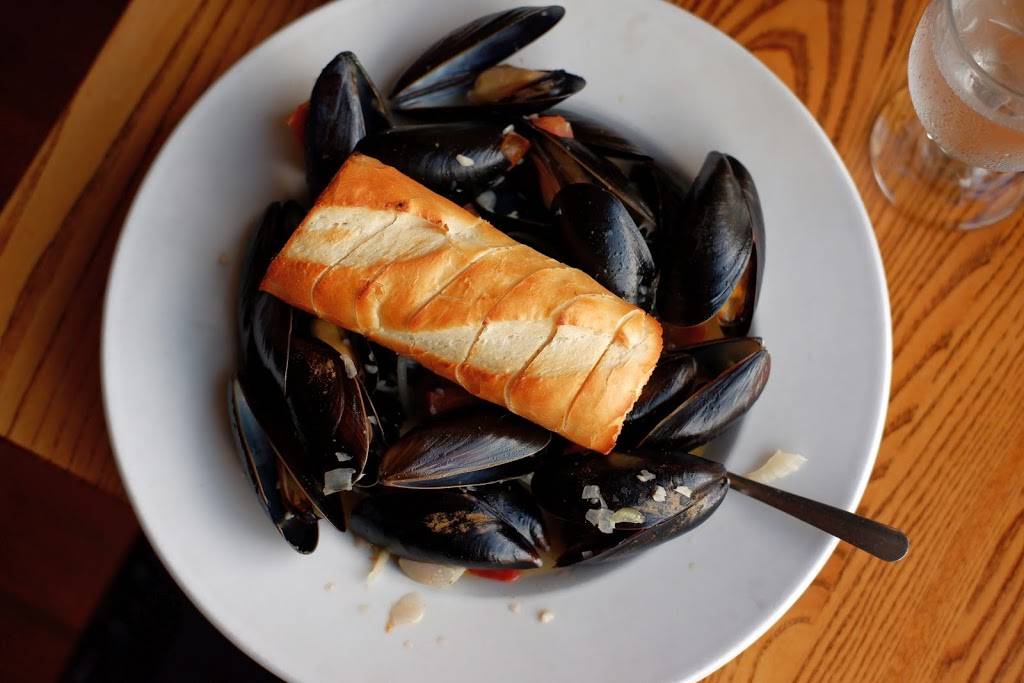 Newcastle Publick House | restaurant | 52 Main St, Newcastle, ME 04553, USA | 2075633434 OR +1 207-563-3434