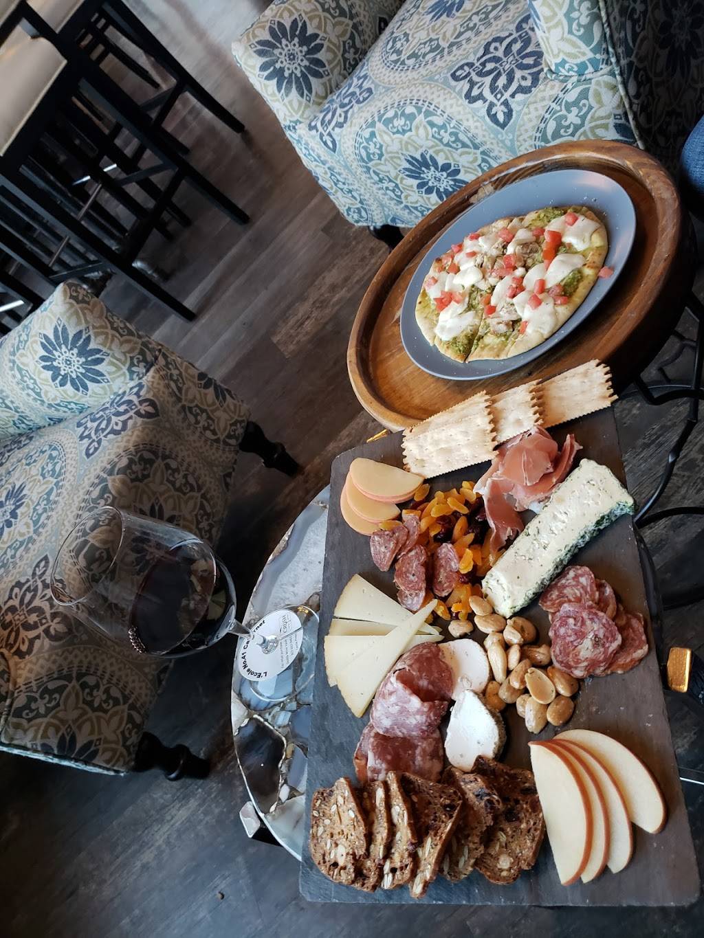 Crush Wine Bar | restaurant | 3911 Ambrosia St, Castle Rock, CO 80109, USA | 7203612121 OR +1 720-361-2121