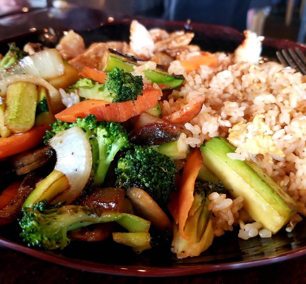 Rayoka Japanese Steakhouse & Sushi | restaurant | 465 W Dussel Dr, Maumee, OH 43537, USA | 4197940038 OR +1 419-794-0038