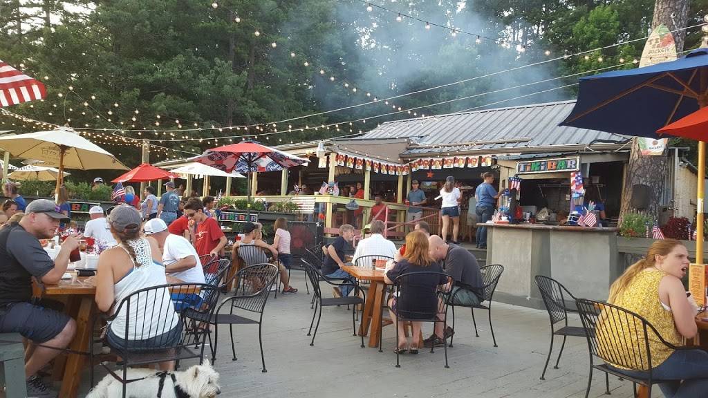 The Tiki Hut Lakeside Grill | restaurant | 156 Keowee Marina Dr, Seneca, SC 29672, USA | 8648820800 OR +1 864-882-0800