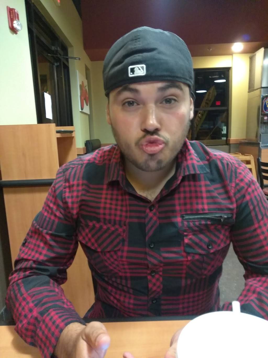 Subway Restaurants | restaurant | 325 W Southern Ave, Mesa, AZ 85210, USA | 4807337004 OR +1 480-733-7004