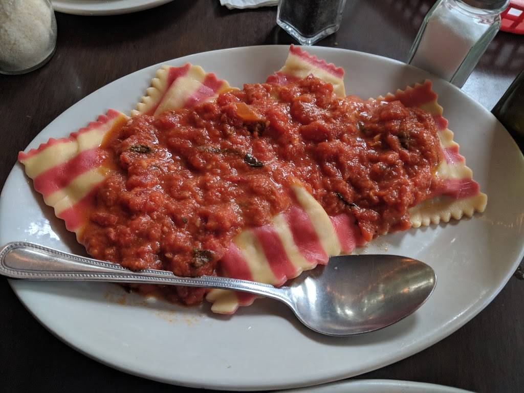 Tufanos Vernon Park Tap | restaurant | 1073 W Vernon Park Pl, Chicago, IL 60607, USA | 3127333393 OR +1 312-733-3393