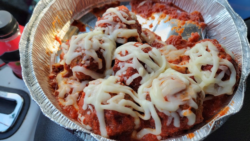 Freddies Pizza | meal takeaway | 739 Cortaro Dr, Sun City Center, FL 33573, USA | 8133313122 OR +1 813-331-3122