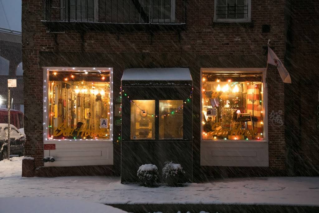 Cowgirl SeaHorse | restaurant | 259 Front St, New York, NY 10038, USA | 2126087873 OR +1 212-608-7873