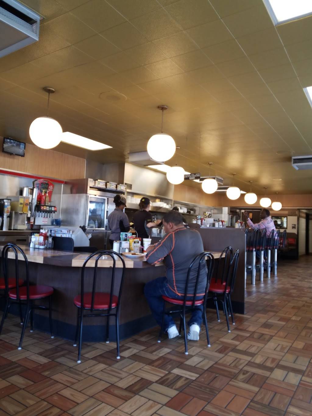 Waffle House | meal takeaway | 513 Jonestown Rd, Winston-Salem, NC 27103, USA | 3367604417 OR +1 336-760-4417